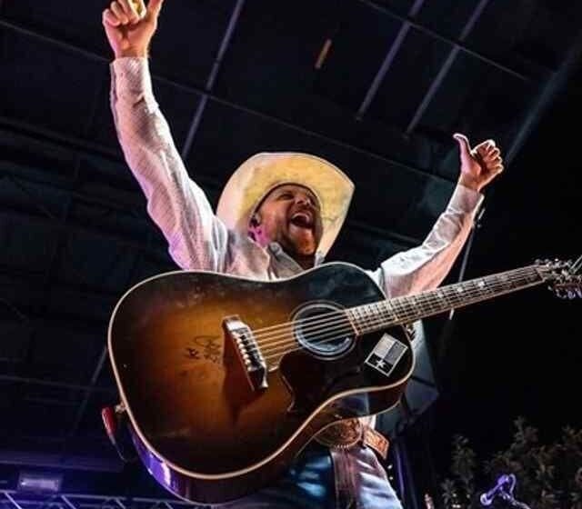 Festa do Peão de Barretos anuncia data de 2024 e confirma show com o ídolo country americano Cody Johnson