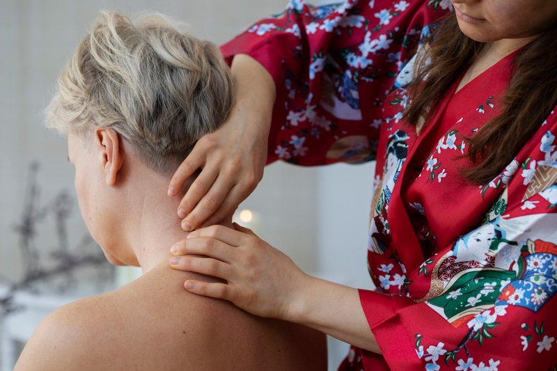  Entenda como a massagem pode ser uma aliada para pacientes com Alzheimer