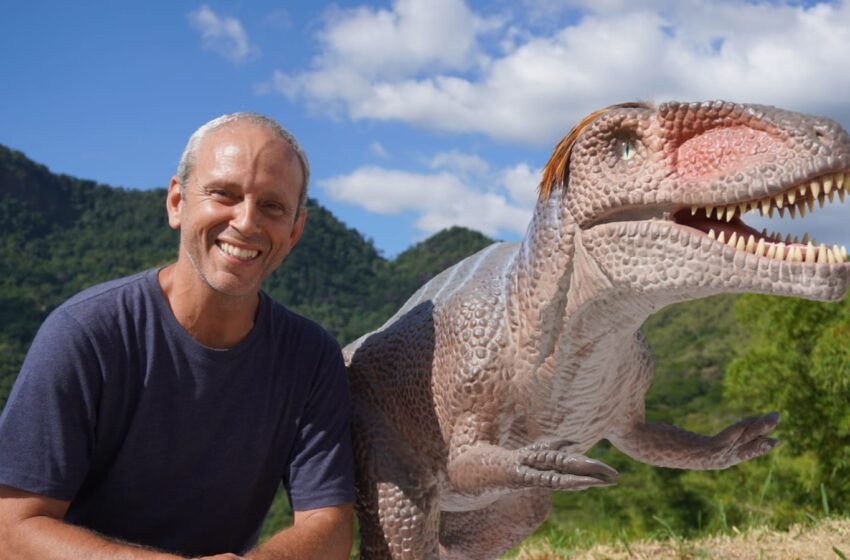 Márcio Clare é a mente por trás de um dos maiores parques de dinossauros do mundo