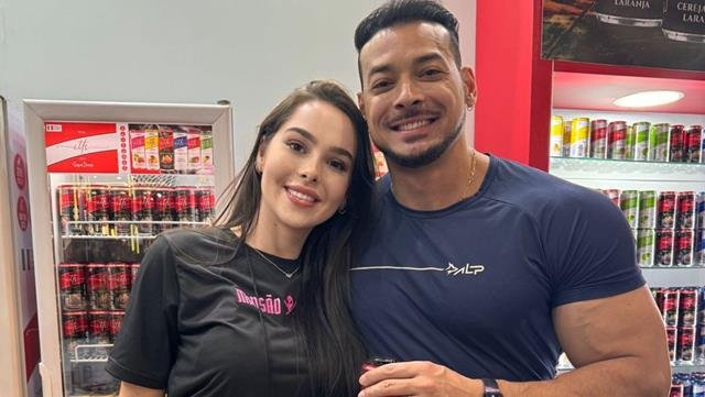  Influencer e Modelo Ketlin Groisman marca presença na Arnold Sports Festival South America