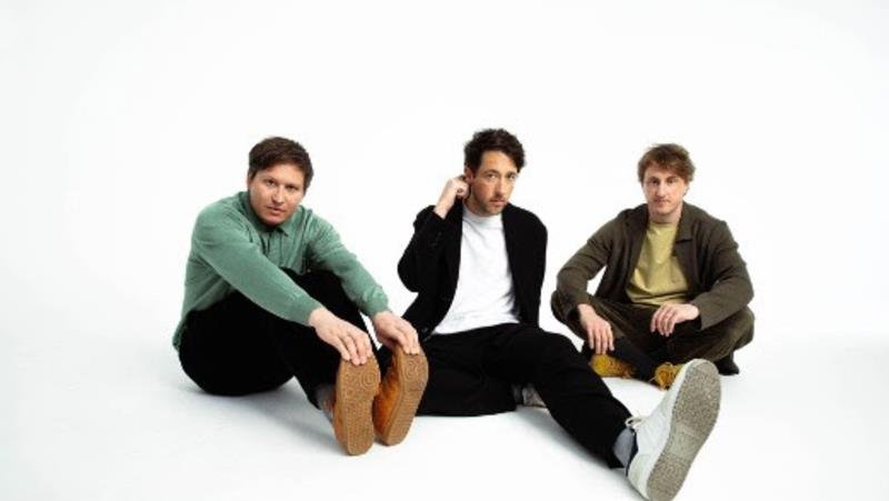  The Wombats retorna com o novo single “Sorry I’m Late, I Didn’t Want To Come”